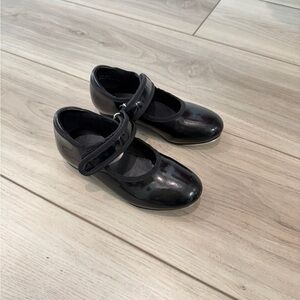 Black kid tap shoes